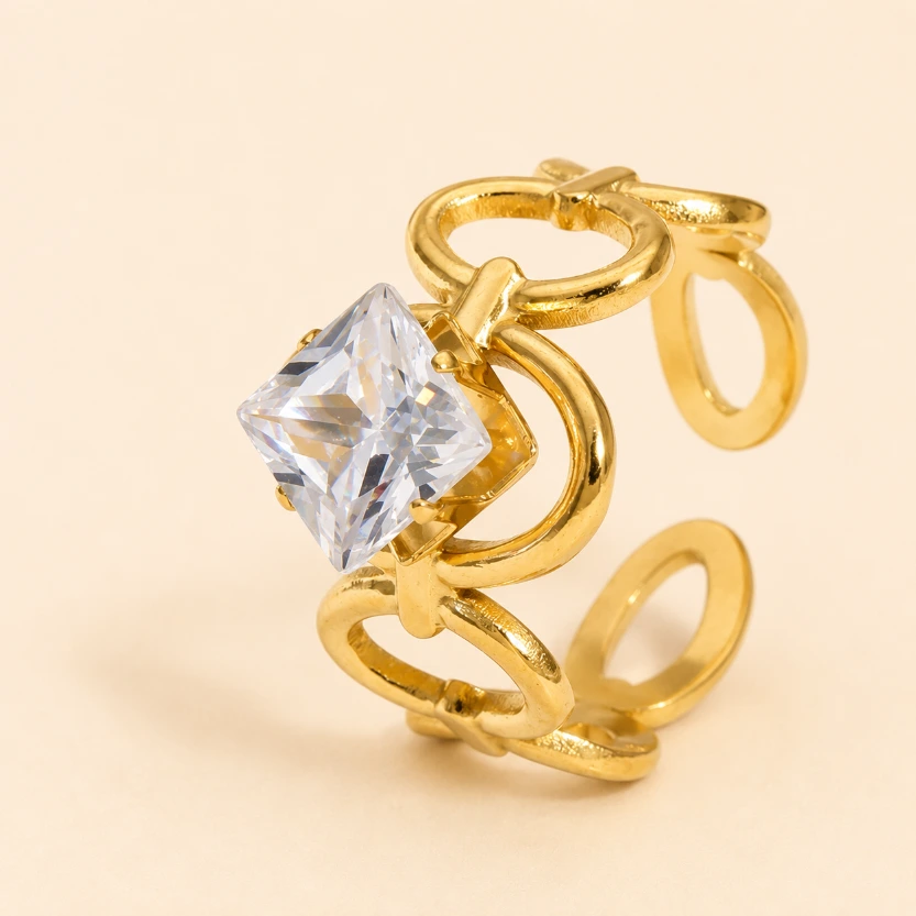 Crystal Link Ring 18k Gold Plated
