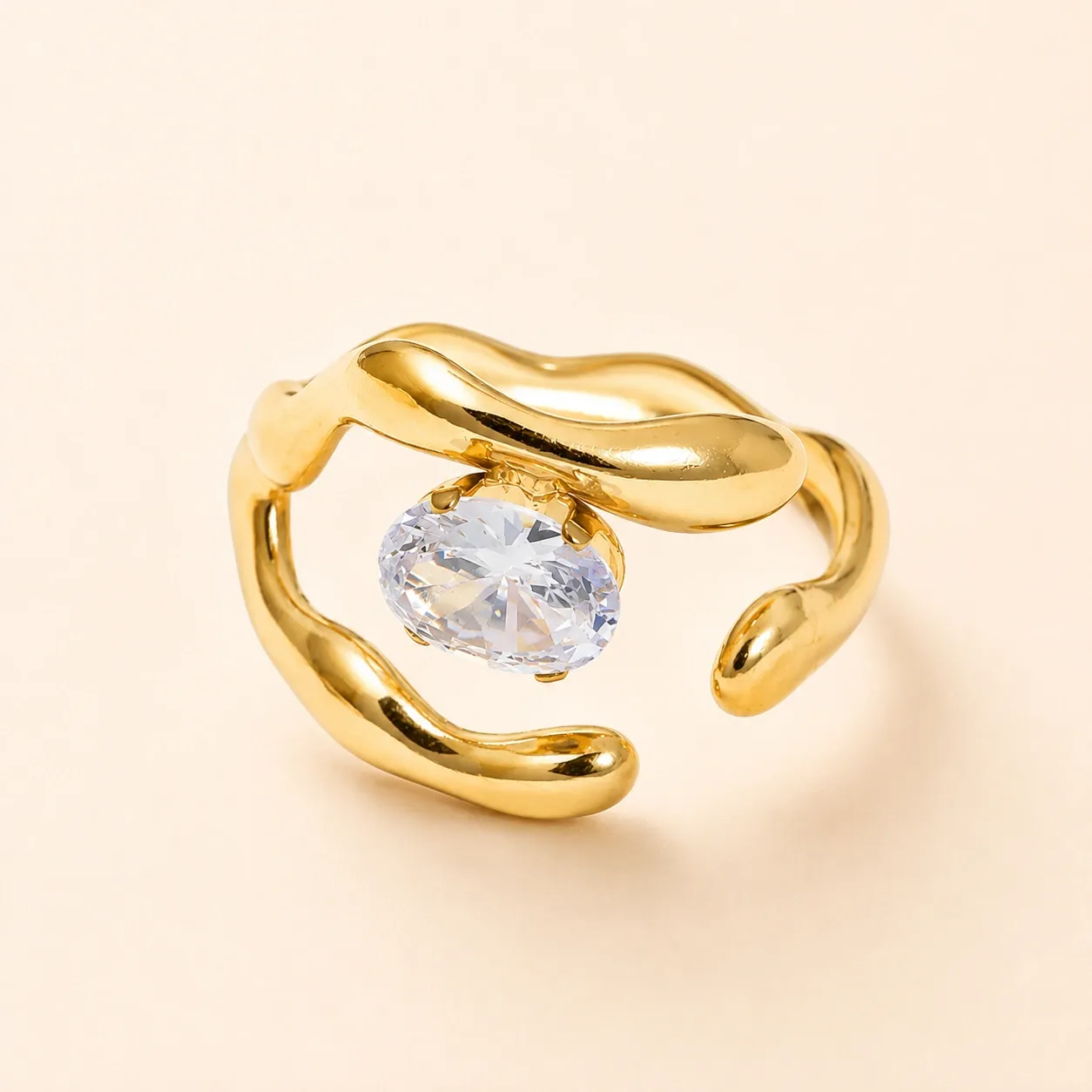 Sculpted Crystal Ring 18k Gold Plated