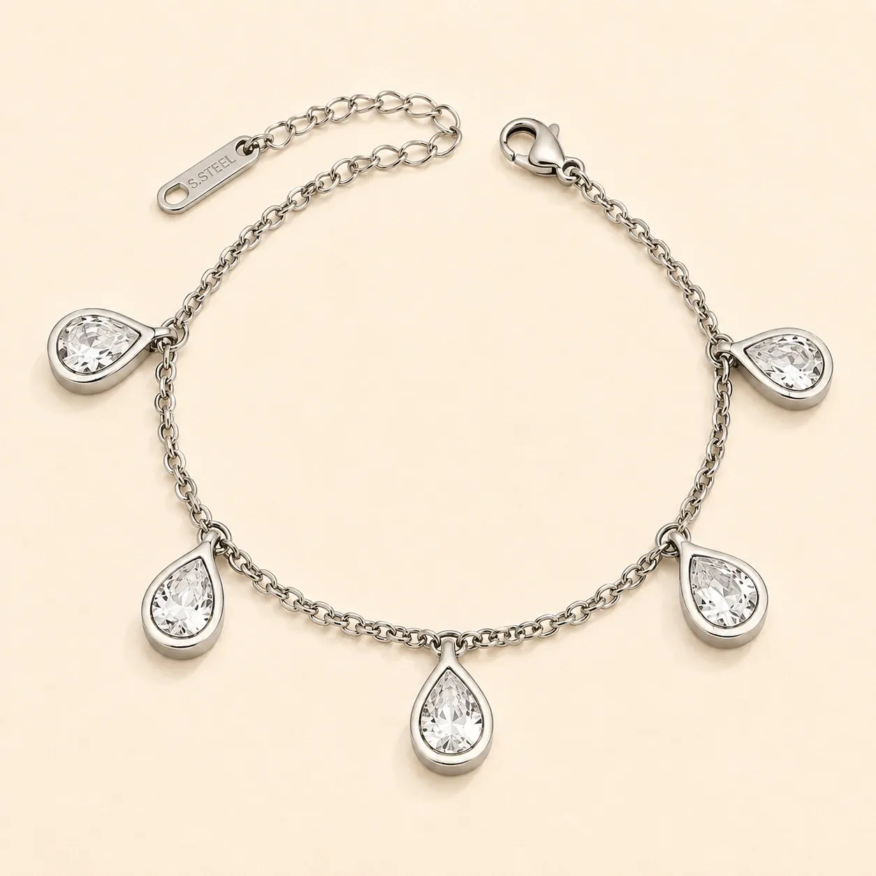 Calivane Bracelet 18k Gold Plated
