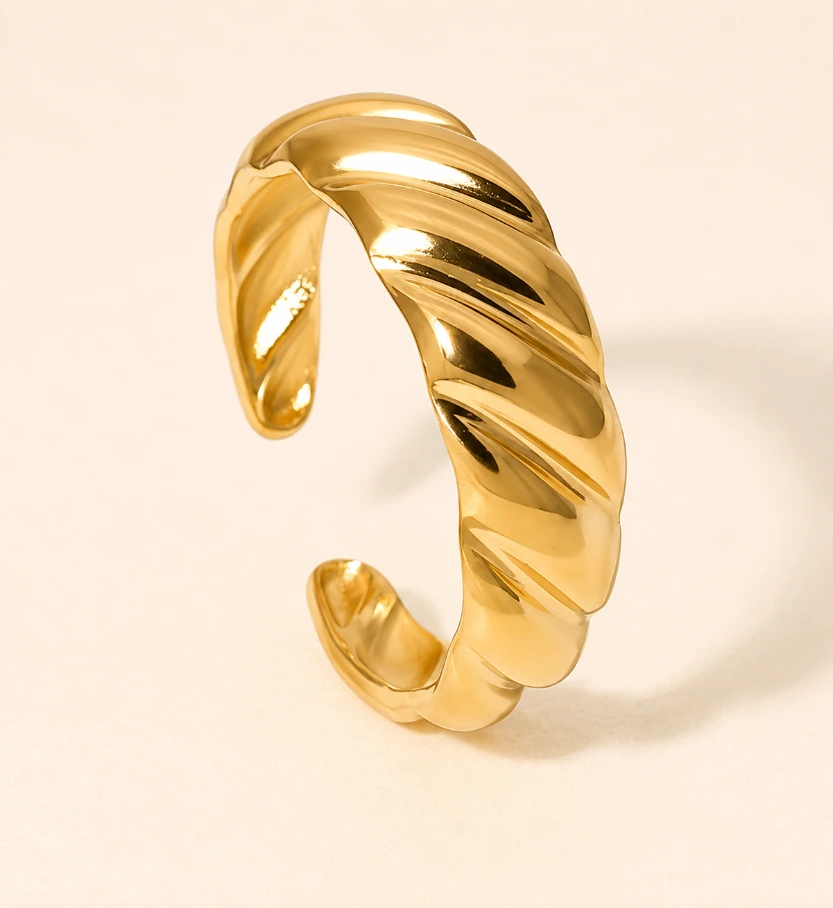 Wavy Texture Open Ring 18k Gold Plated